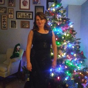 Meet your Posher, Connie